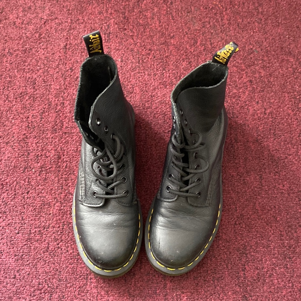Dr martens 1460 pascal Virginia leather boots size 8